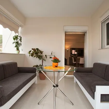 Elena & Pelagia Luxury 罗希姆诺